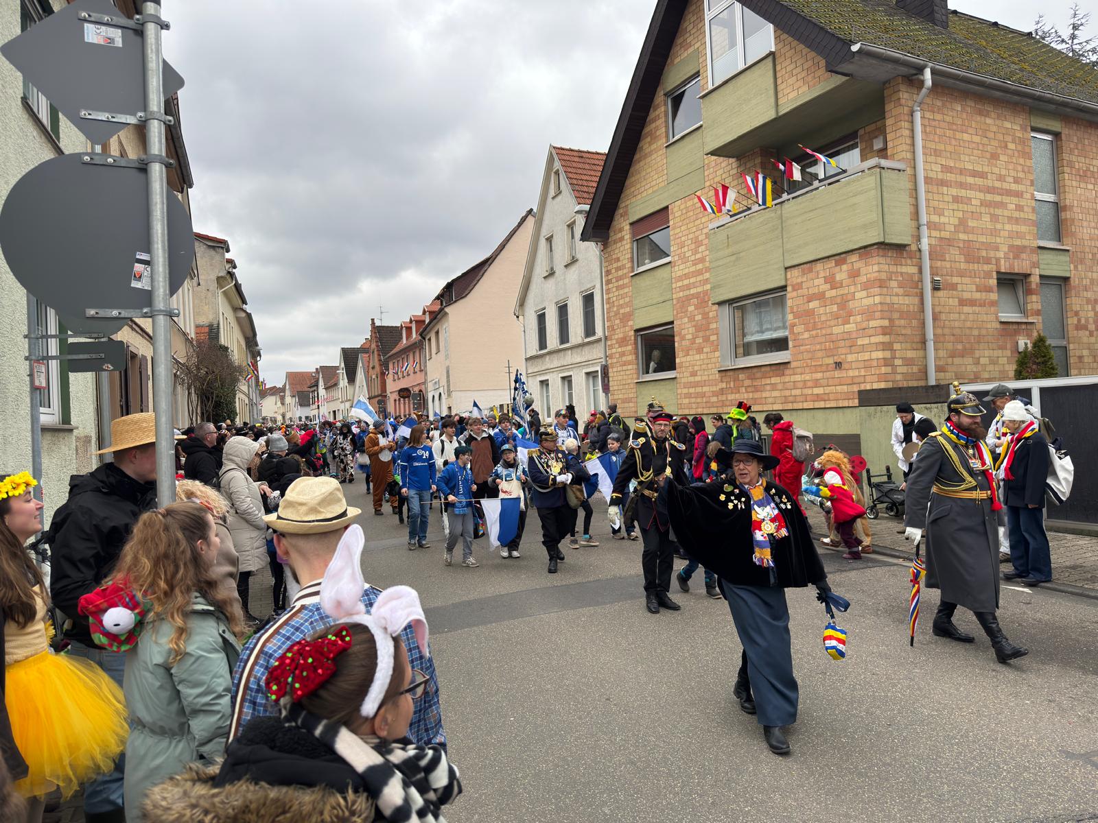 Almanya'nın En Renkli Zamanı: "Helau" Coşkusu ve Mainz Karnavalı